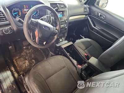 Zdjęcie 8 z 13 samochodu: 2019 FORD EXPLORER POLICE INTERCEPTOR VIN:1FM5K8AR0KGA32142 - miniatura