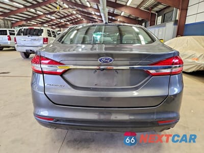 Zdjęcie 6 z 12 samochodu: 2018 FORD FUSION S VIN:3FA6P0G75JR227006 - miniatura