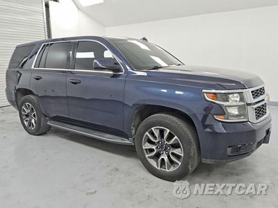 Czwarte zdjęcie samochodu z boku: 2017 CHEVROLET TAHOE POLICE VIN:1GNLCDEC1HR330713 - miniatura