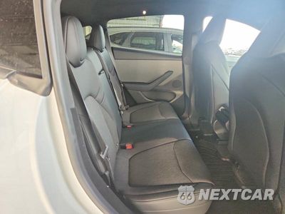 Zdjęcie 10 z 13 samochodu: 2026 TESLA MODEL Y VIN:7SAYGDED4TA736964 - miniatura