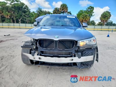 Piąte zdjęcie samochodu w środku: 2016 BMW X3 SDRIVE28I VIN:5UXWZ7C58G0T42613 - miniatura