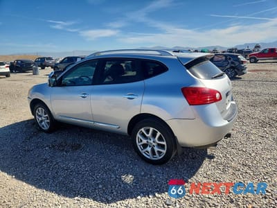 Drugie zdjęcie samochodu z przodu: 2013 NISSAN ROGUE S VIN:JN8AS5MV6DW113847 - miniatura