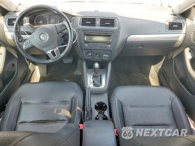 Zdjęcie 8 z 12 samochodu: 2014 VOLKSWAGEN JETTA SE VIN:3VWD17AJ6EM284315 - miniatura