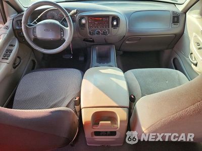 Zdjęcie 8 z 13 samochodu: 2001 FORD EXPEDITION XLT VIN:1FMRU15LX1LA01074 - miniatura
