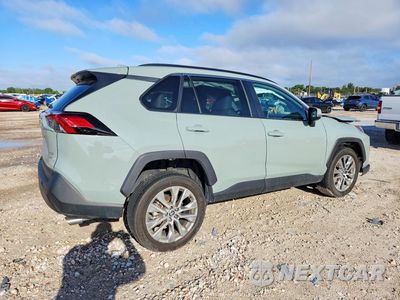 Trzecie zdjęcie samochodu z tyłu: 2023 TOYOTA RAV4 XLE PREMIUM VIN:2T3A1RFV8PW407563 - miniatura