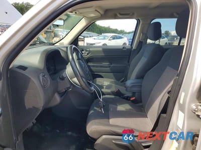 Zdjęcie 7 z 13 samochodu: 2011 JEEP PATRIOT SPORT VIN:1J4NF1GB9BD114666 - miniatura