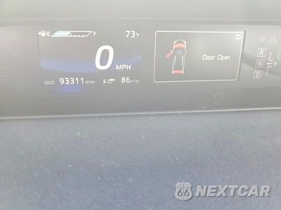 Zdjęcie 9 z 12 samochodu: 2017 TOYOTA MIRAI BASE VIN:JTDBVRBD3HA001227 - miniatura