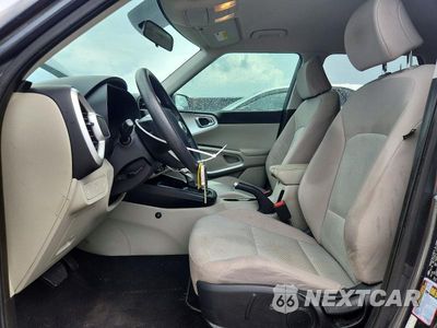 Zdjęcie 7 z 13 samochodu: 2020 KIA SOUL LX VIN:KNDJ23AU8L7060105 - miniatura