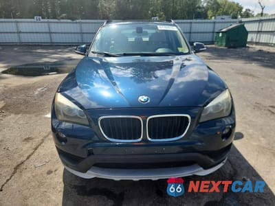 Piąte zdjęcie samochodu w środku: 2015 BMW X1 XDRIVE28I VIN:WBAVL1C57FVY30123 - miniatura