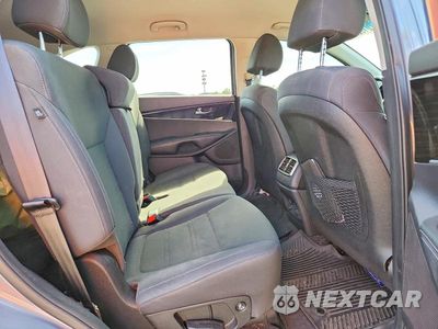 Zdjęcie 11 z 14 samochodu: 2020 KIA SORENTO LX VIN:5XYPGDA35LG642089 - miniatura
