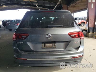 Zdjęcie 6 z 13 samochodu: 2018 VOLKSWAGEN TIGUAN SE VIN:3VV2B7AX5JM197903 - miniatura
