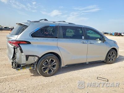 Trzecie zdjęcie samochodu z tyłu: 2025 TOYOTA SIENNA LE AWD W/8-PA VIN:5TDESKFC6SS195230 - miniatura