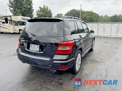 Trzecie zdjęcie samochodu z tyłu: 2010 MERCEDES-BENZ GLK 350 4MATIC VIN:WDCGG8HB2AF452197 - miniatura