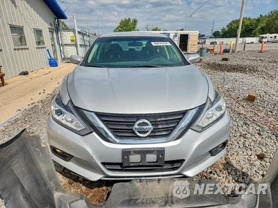 Piąte zdjęcie samochodu w środku: 2016 NISSAN ALTIMA 2.5 SV VIN:1N4AL3AP5GC166909 - miniatura