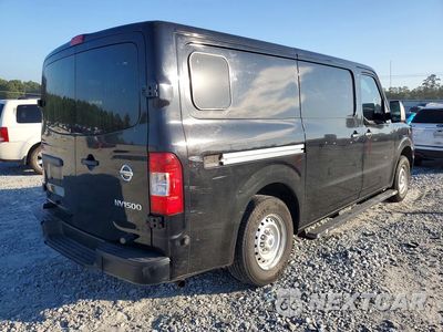 Trzecie zdjęcie samochodu z tyłu: 2018 NISSAN NV 1500 S VIN:1N6BF0KM0JN813654 - miniatura