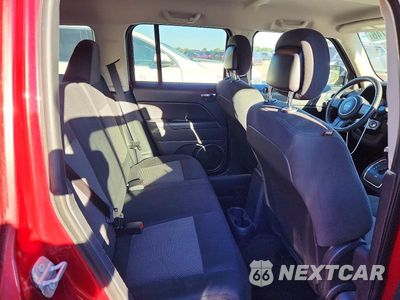 Zdjęcie 12 z 14 samochodu: 2014 JEEP PATRIOT LATITUDE VIN:1C4NJRFB5ED832126 - miniatura