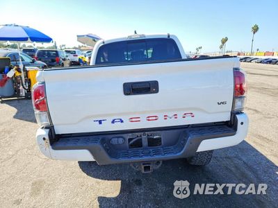 Zdjęcie 6 z 12 samochodu: 2022 TOYOTA TACOMA TRD OFF-ROAD VIN:3TMCZ5ANXNM512380 - miniatura