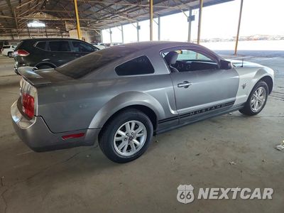 Trzecie zdjęcie samochodu z tyłu: 2006 FORD MUSTANG VIN:1ZVFT80N965192409 - miniatura