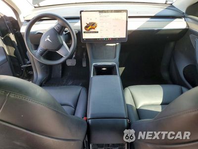 Zdjęcie 8 z 13 samochodu: 2022 TESLA MODEL Y VIN:7SAYGDEE4NA019007 - miniatura