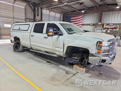 Czwarte zdjęcie samochodu z boku: 2016 CHEVROLET K2500 SILVERADO VIN:1GC1KWE89GF192347 - miniatura