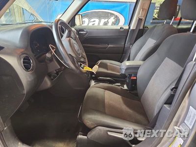 Zdjęcie 7 z 13 samochodu: 2015 JEEP PATRIOT LATITUDE VIN:1C4NJRFB1FD382976 - miniatura