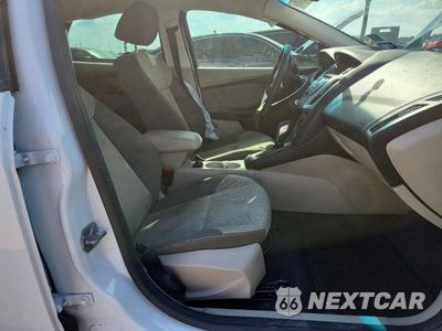 Zdjęcie 7 z 12 samochodu: 2014 FORD FOCUS SE VIN:1FADP3F26EL155333 - miniatura