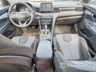 Zdjęcie 8 z 12 samochodu: 2019 HYUNDAI VELOSTER 2.0L VIN:KMHTG6AF9KU019720 - miniatura