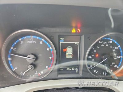 Zdjęcie 9 z 13 samochodu: 2018 TOYOTA RAV4 LE VIN:2T3BFREV6JW760723 - miniatura