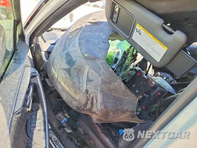 Zdjęcie 8 z 12 samochodu: 2019 TOYOTA RAV4 XSE VIN:JTMEWRFV1KD508047 - miniatura