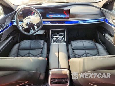 Zdjęcie 8 z 12 samochodu: 2025 BMW 740 XI VIN:WBA33EH05SCU74076 - miniatura