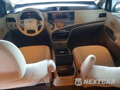 Zdjęcie 8 z 13 samochodu: 2013 TOYOTA SIENNA LE VIN:5TDKK3DC2DS300201 - miniatura