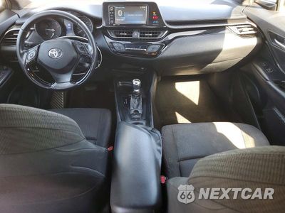 Zdjęcie 8 z 13 samochodu: 2018 TOYOTA C-HR XLE VIN:NMTKHMBX7JR045288 - miniatura