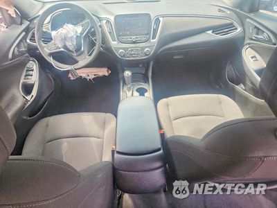 Zdjęcie 8 z 12 samochodu: 2019 CHEVROLET MALIBU LS VIN:1G1ZB5ST1KF203574 - miniatura