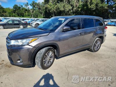 2019 TOYOTA HIGHLANDER HYBRID 5TDKZRFH8KS359807 - główne zdjęcie licytacji z USA - miniatura