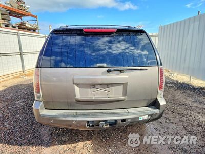 Zdjęcie 6 z 13 samochodu: 2011 GMC YUKON SLE VIN:1GKS2AE00BR128503 - miniatura