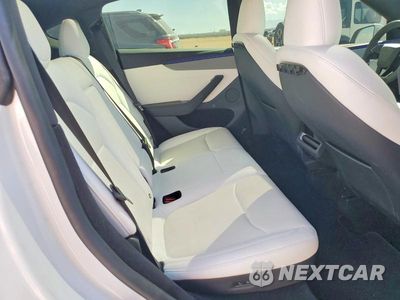 Zdjęcie 10 z 12 samochodu: 2026 TESLA MODEL Y VIN:7SAYGDEE6TF577604 - miniatura