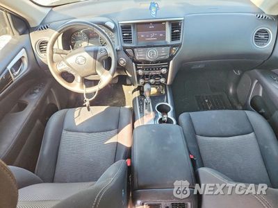 Zdjęcie 8 z 13 samochodu: 2017 NISSAN PATHFINDER SV VIN:5N1DR2MN4HC677499 - miniatura