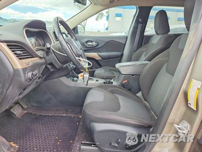 Zdjęcie 7 z 13 samochodu: 2017 JEEP CHEROKEE LATITUDE VIN:1C4PJMCS2HW596754 - miniatura