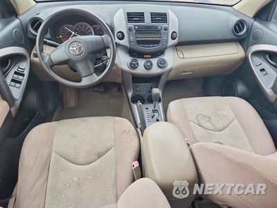 Zdjęcie 8 z 14 samochodu: 2008 TOYOTA RAV4 BASE VIN:JTMBK35V485043456 - miniatura