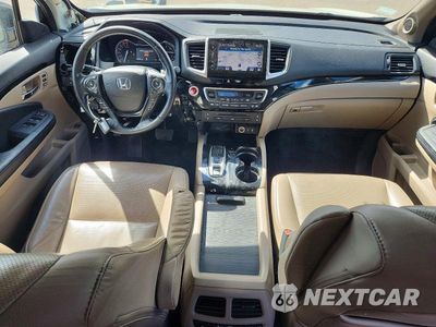 Zdjęcie 8 z 14 samochodu: 2017 HONDA PILOT ELITE VIN:5FNYF6H00HB084231 - miniatura