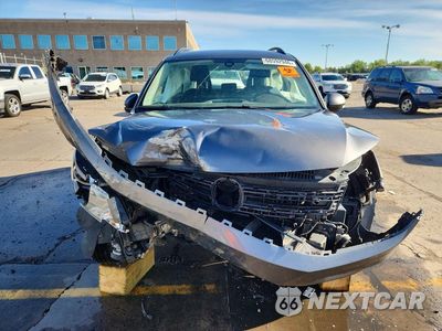 Piąte zdjęcie samochodu w środku: 2016 VOLKSWAGEN TIGUAN S VIN:WVGBV7AX7GW574323 - miniatura
