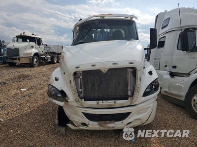 Piąte zdjęcie samochodu w środku: 2021 INTERNATIONAL RH613 SEMI TRUCK VIN:3HSDWTZR5MN231578 - miniatura
