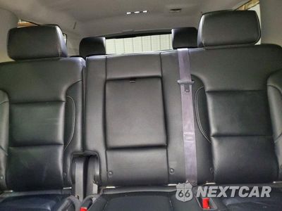 Zdjęcie 10 z 13 samochodu: 2017 CHEVROLET SUBURBAN K1500 LT VIN:1GNSKHKC0HR242620 - miniatura