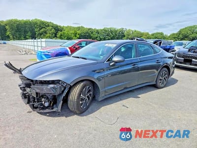 2026 HYUNDAI SONATA HYBRID BLUE KMHL24JJ0TA161139 - główne zdjęcie licytacji z USA - miniatura