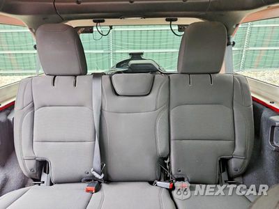 Zdjęcie 10 z 13 samochodu: 2018 JEEP WRANGLER UNLIMITED SAHARA VIN:1C4HJXEG2JW176500 - miniatura