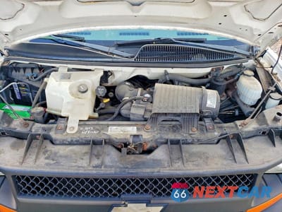 Zdjęcie 11 z 12 samochodu: 2005 CHEVROLET EXPRESS BOX TRUCK VIN:1GBHG31UX51255455 - miniatura