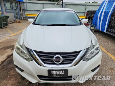 Piąte zdjęcie samochodu w środku: 2016 NISSAN ALTIMA 2.5 S VIN:1N4AL3AP5GN319826 - miniatura