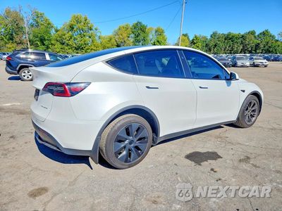 Trzecie zdjęcie samochodu z tyłu: 2024 TESLA MODEL Y VIN:7SAYGDEE1RF202731 - miniatura