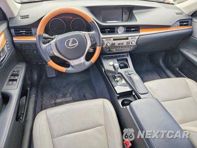 Zdjęcie 8 z 12 samochodu: 2014 LEXUS ES 300H VIN:JTHBW1GG8E2041387 - miniatura
