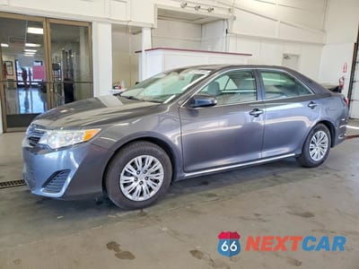 2014 TOYOTA CAMRY LE 4T1BF1FK3EU415654 - główne zdjęcie licytacji z USA - miniatura